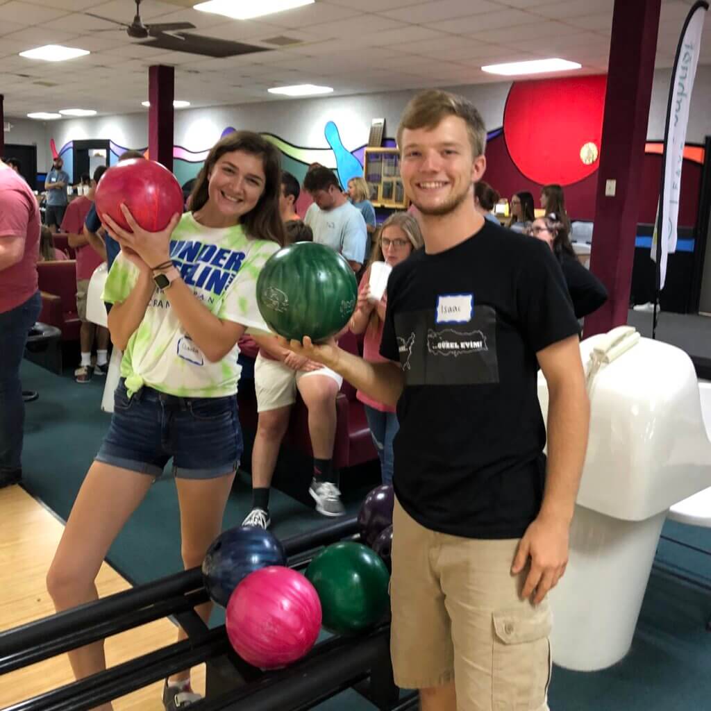 Whatever You Get, Get Freshmen: Thoughts on How Church-based College Ministries can Connect with New Students 1 Whatever You Get, Get Freshmen: Thoughts on How Church-based College Ministries can Connect with New Students 1